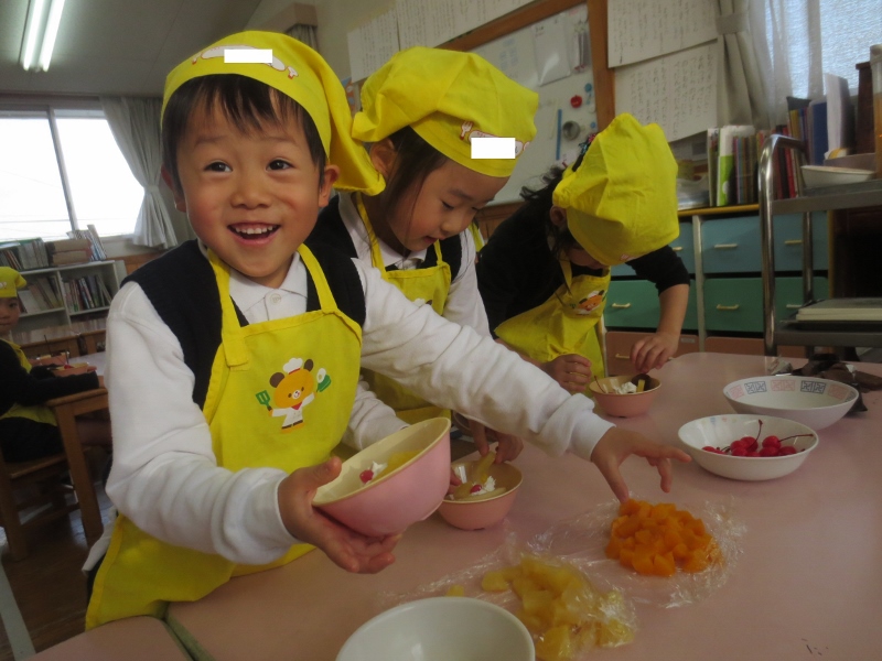 12月19日すみれさんクッキング（パフェ作り）！！