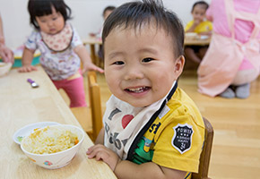 給食の様子5